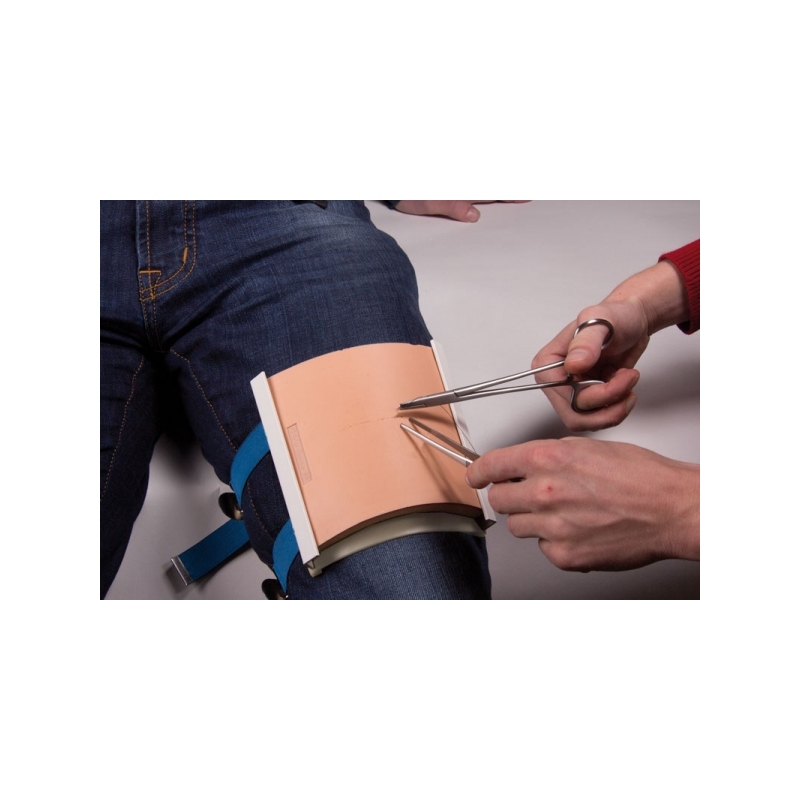 Pritrdilni sistem za trenažer šivanja