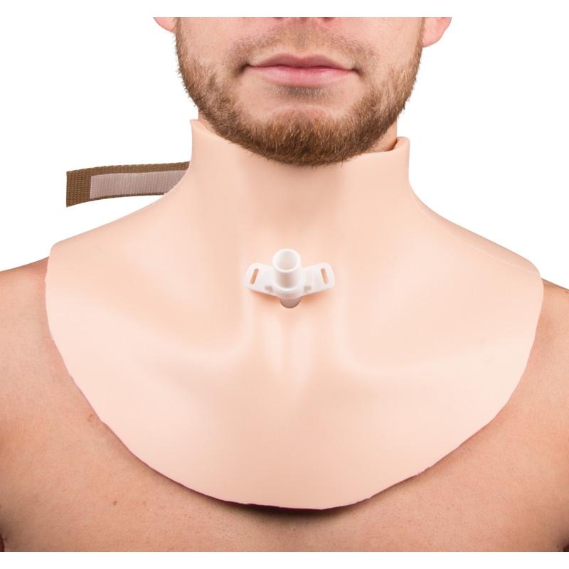 Simulacijska prsna ploščica za oskrbo traheotomije